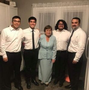 Meet your Posher, Ramiro